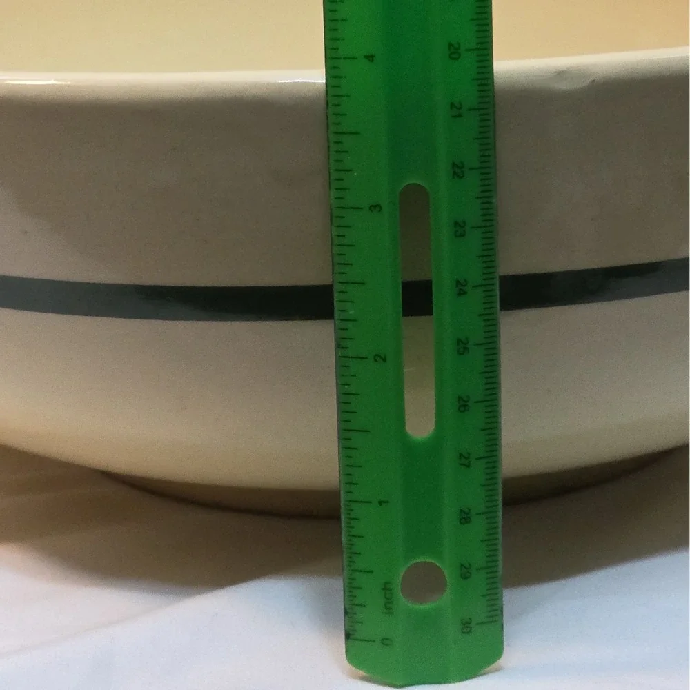 Vintage Watt Ware Pottery Large Mixing Bowl 11.75 